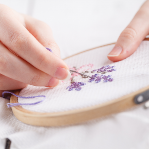 Atelier Enfant - Initiation au point de croix
